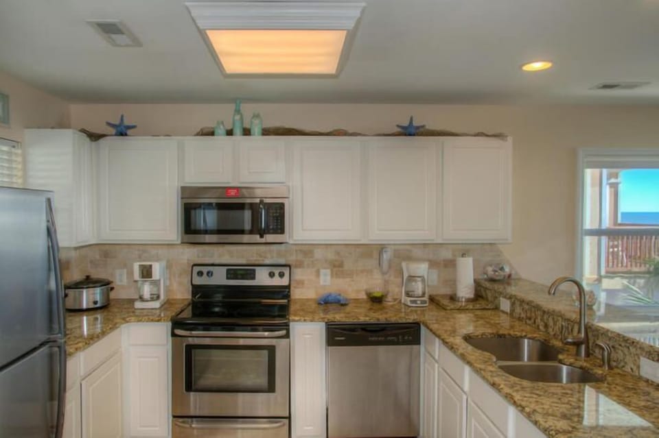 Your favorite cook will love this fully stocked kitchen.