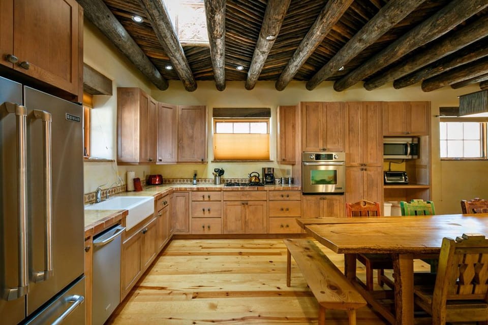 The kitchen has great appliances.