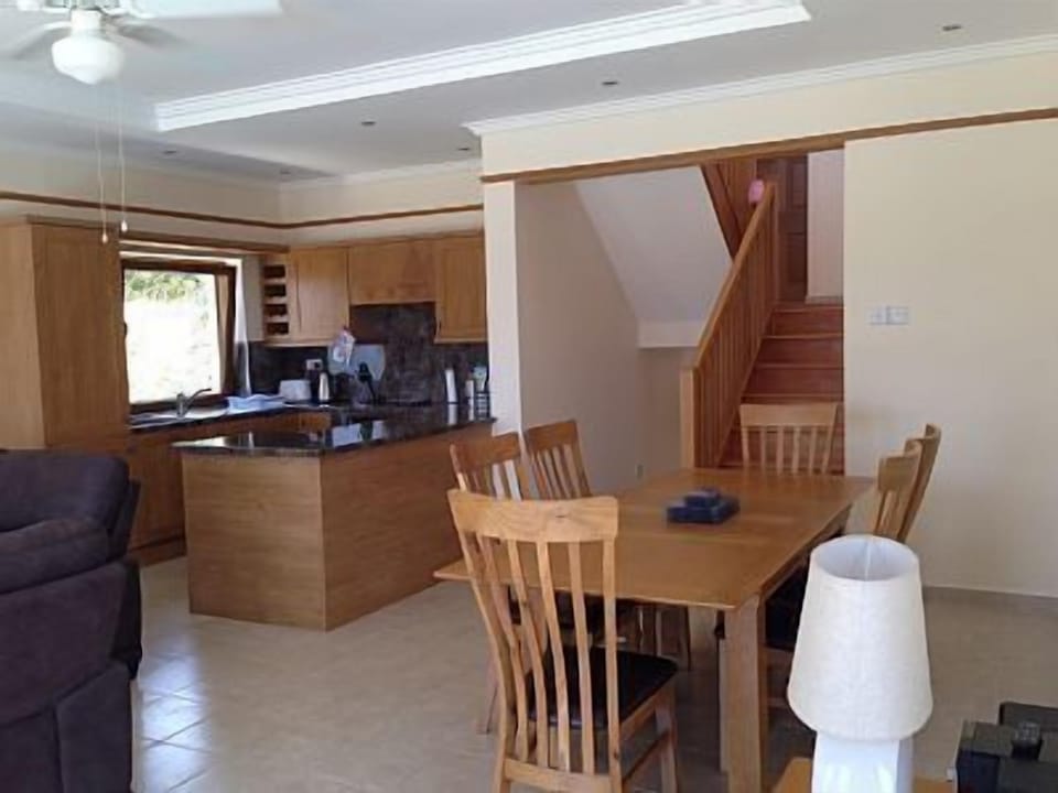Open plan kitchen, dining area and lounge