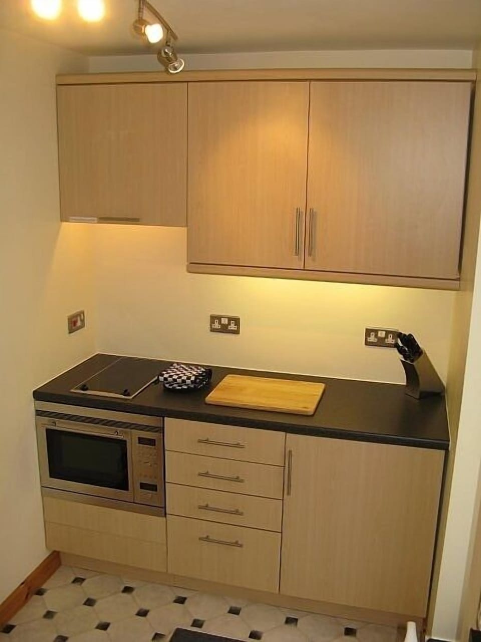 Fully equipped kitchen with all essentials