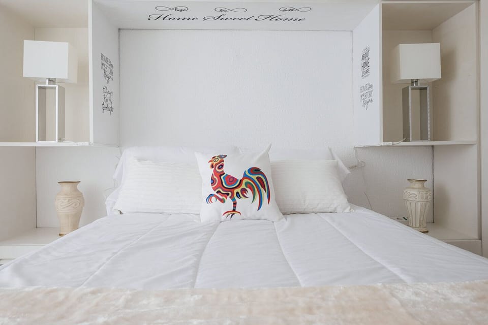 The Comfy Crisp White Bed (White Decor)