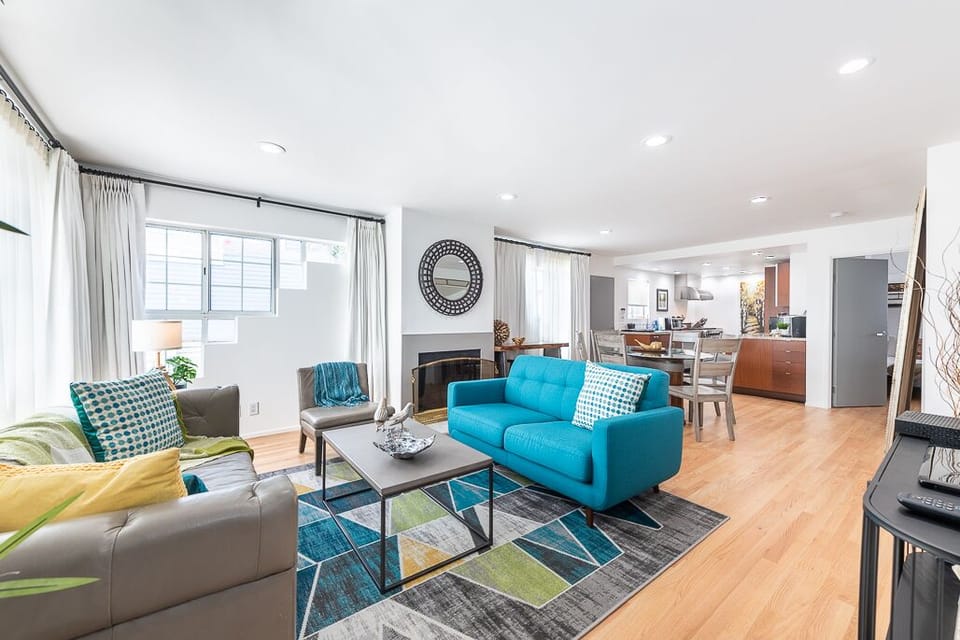 Living Room/Dining Room