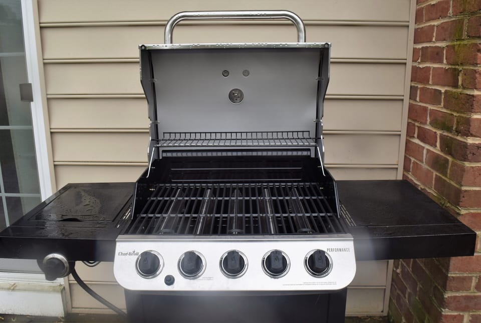 5 burner gas grill 