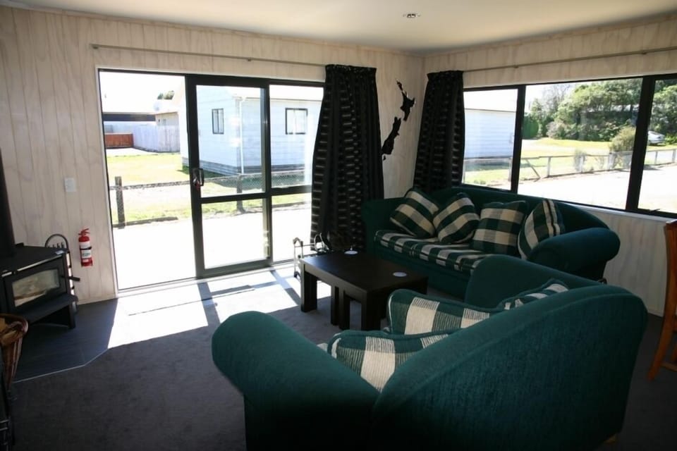 Lounge 2