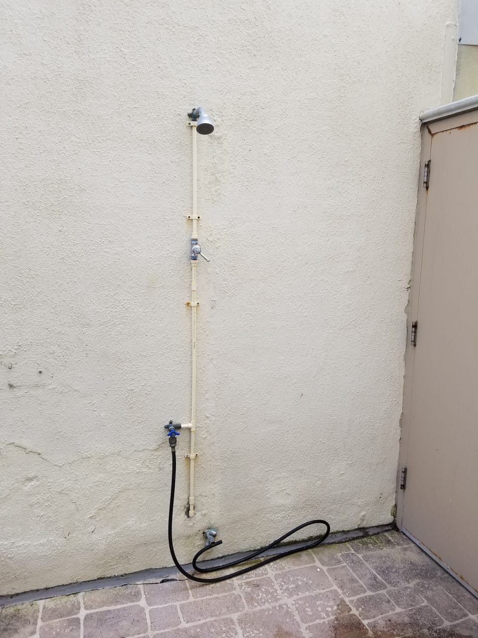 Outside shower