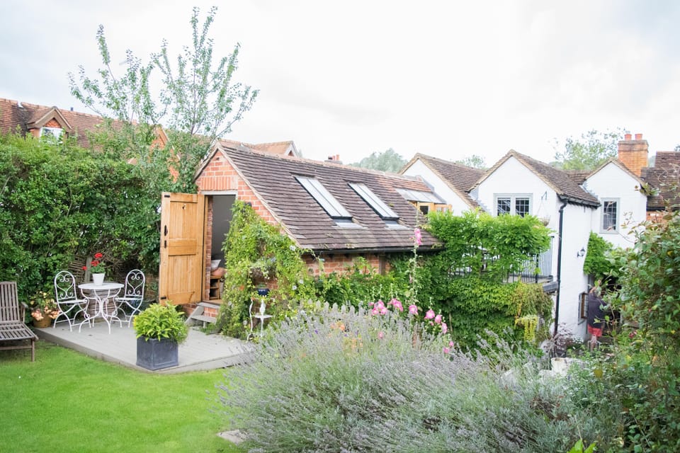 Front door to apartment  and coffee area