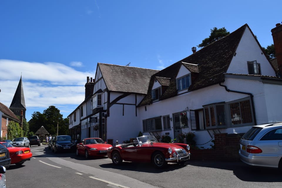 Easy parking outside and handy for all local amenities .