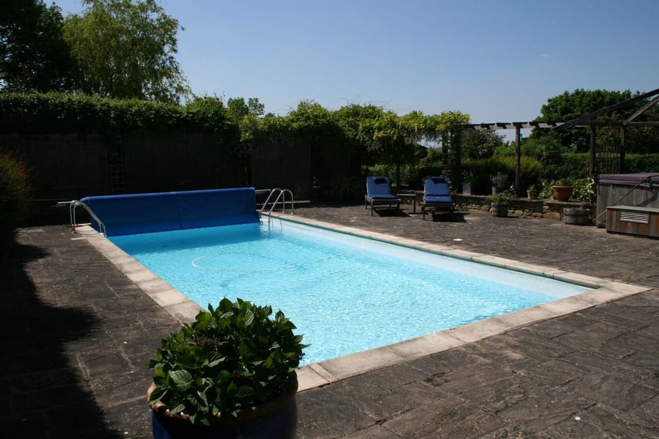 Enclosed swimming pool area