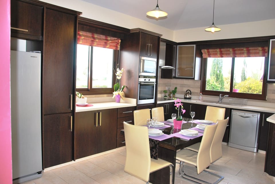 The kitchen 