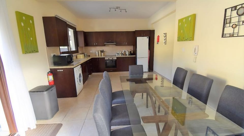 Large Kitchen