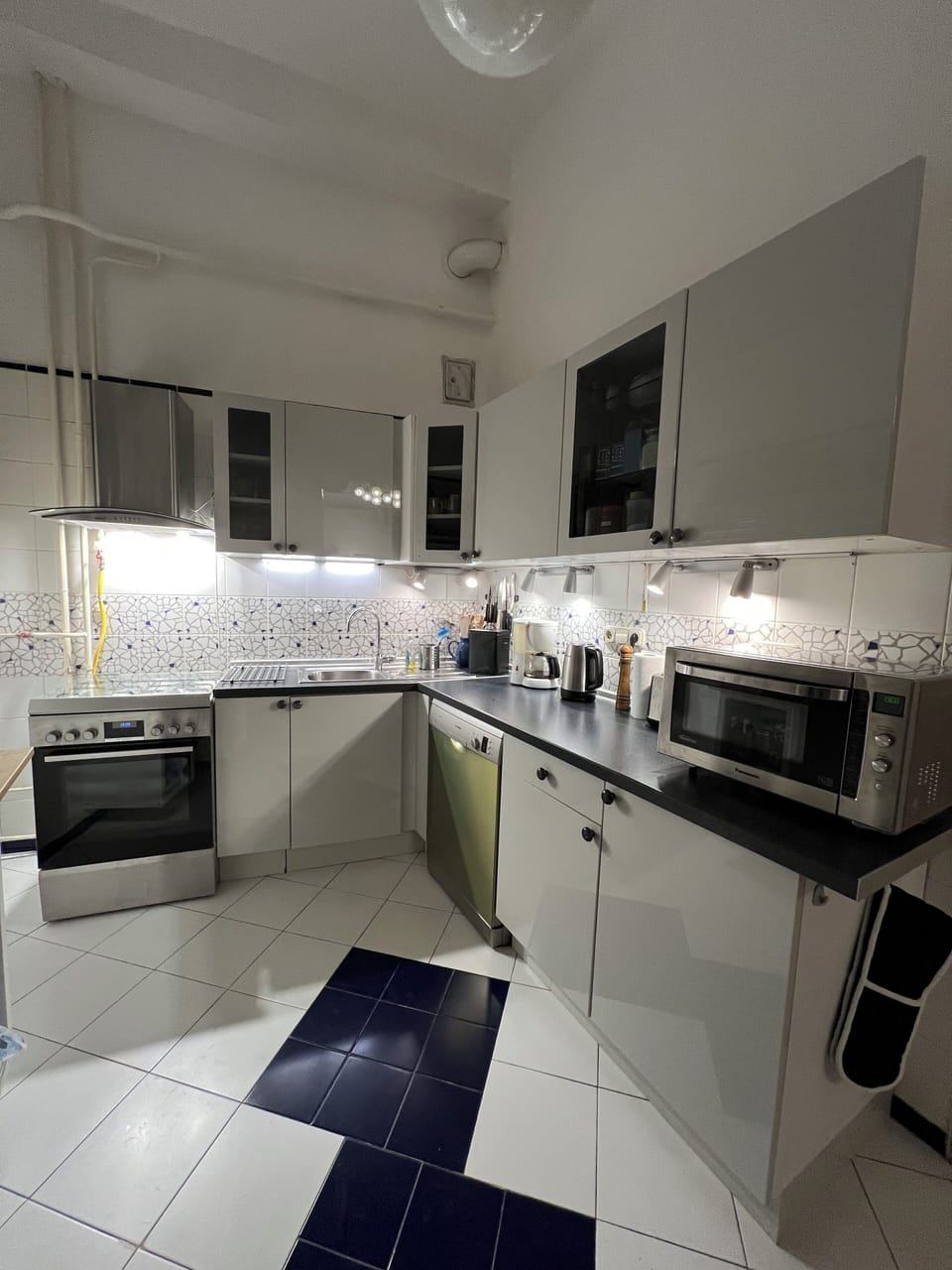 Another view of the kitchen
