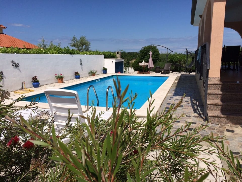 Private pool