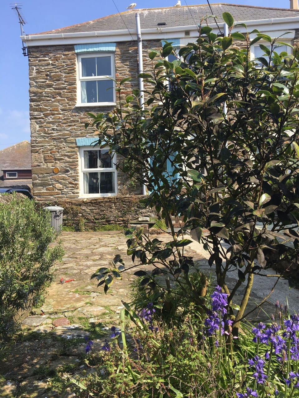 Lilac Cottage from the Courtyard