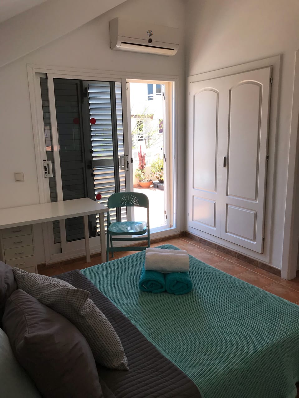upper floor master ensuite with view to the balcony