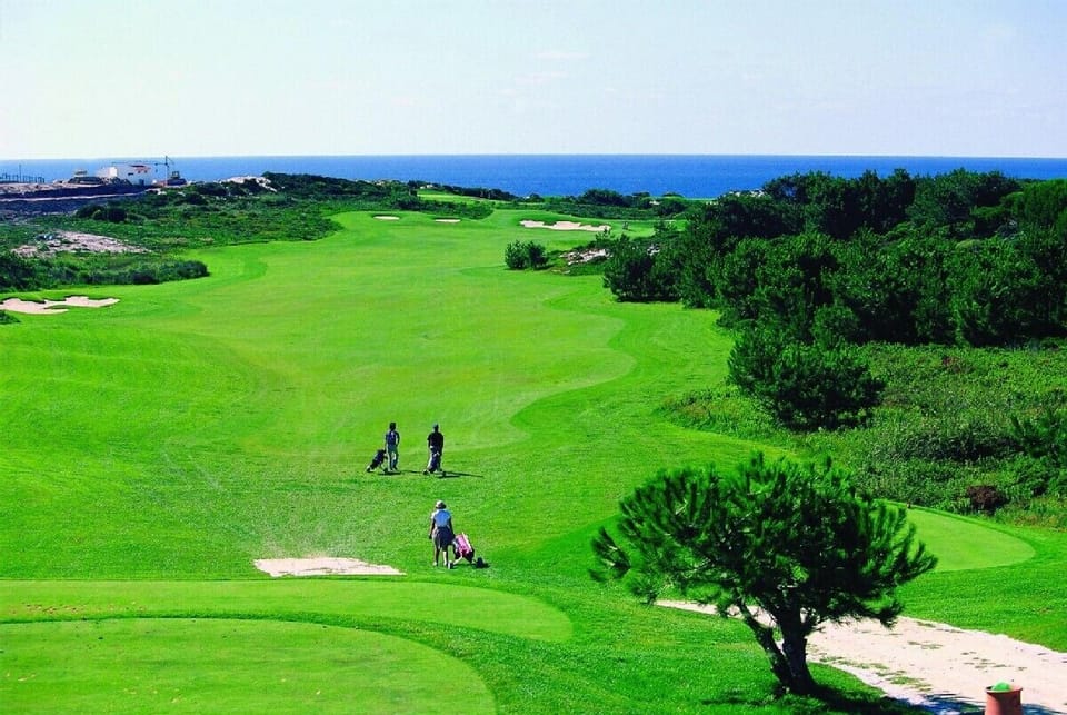 One of the fantastic golf courses closeby