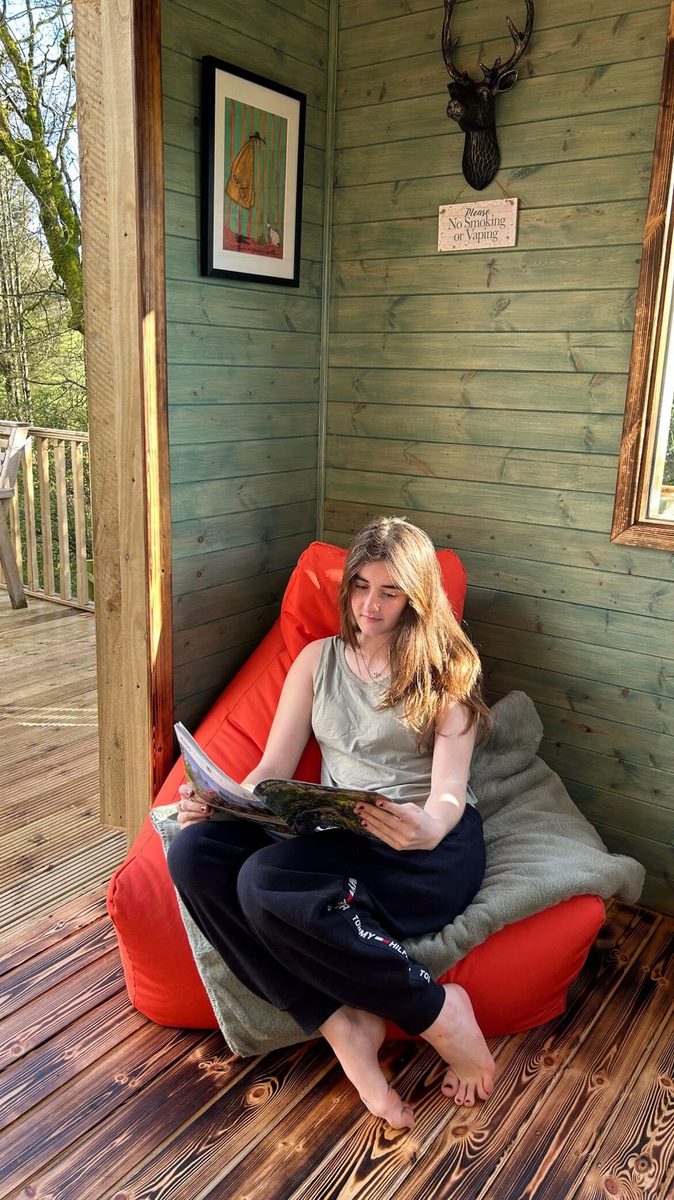 Heated cabin to relax in