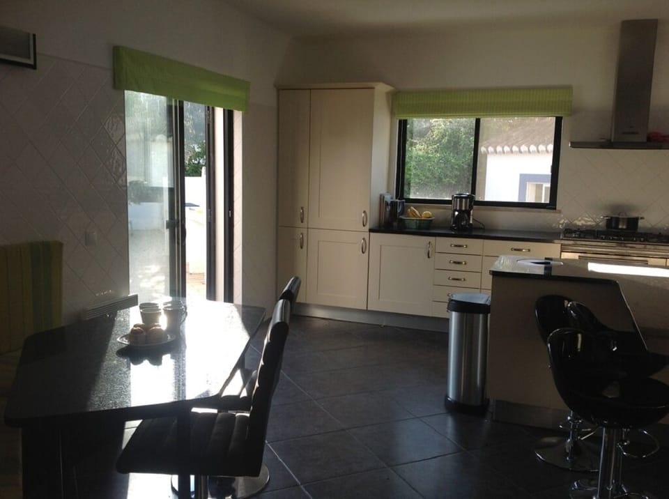 20 Kitchen