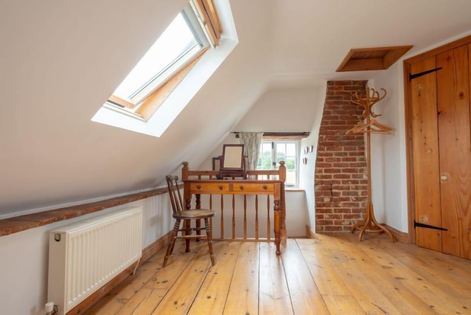 First floor: The master bedroom stairs and en-suite