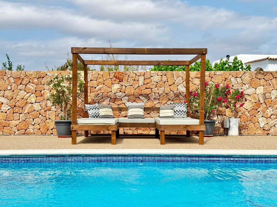 Newly added Balinese daybeds for a more relaxed lounging.
