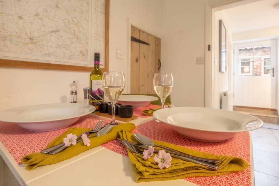 Ground floor: Dining table