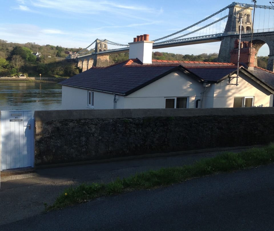 Entrance into Milverton from the road showing the single Bedrooms windows.