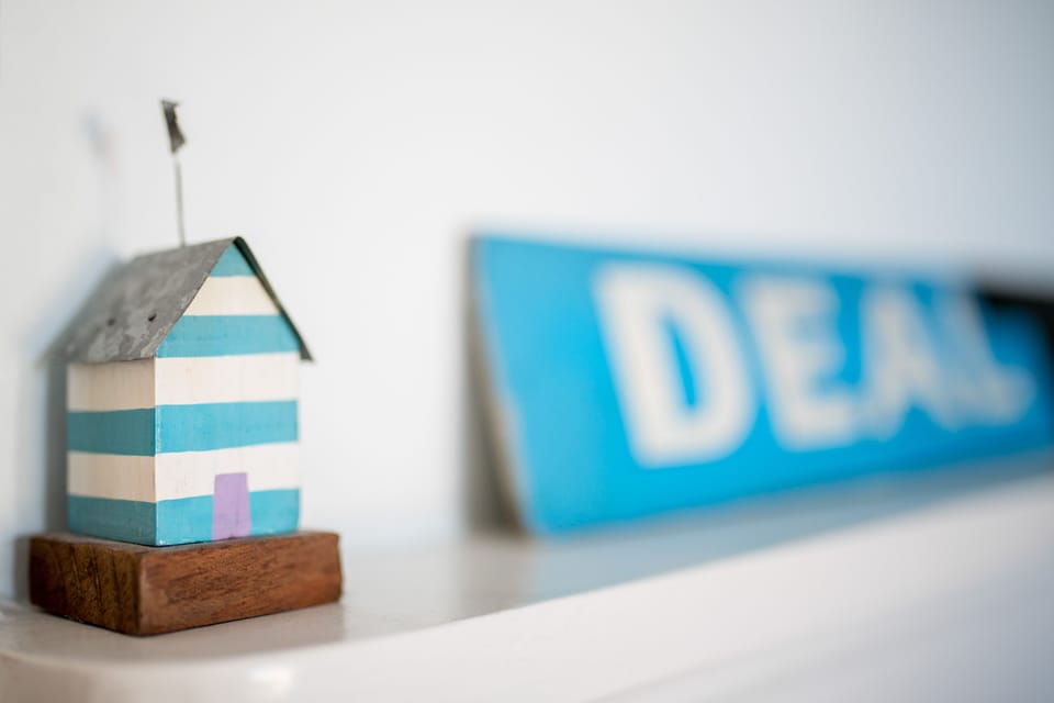 Vintage Deal bus sign
