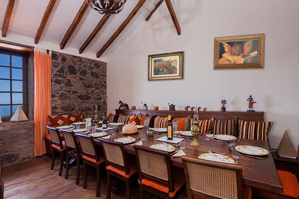 Dining for 12 in comfort