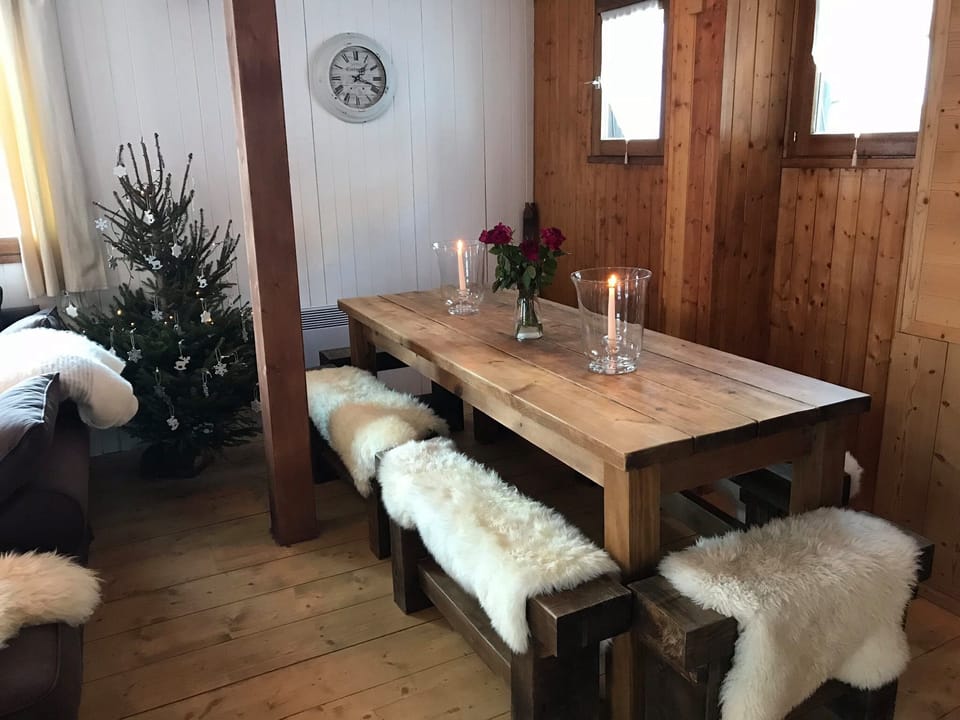 Rustic dining 