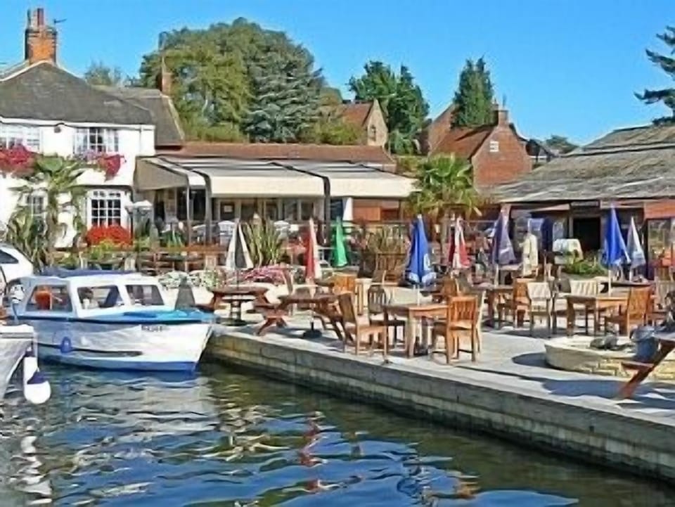 Glorious day enjoying the Broads in Horning