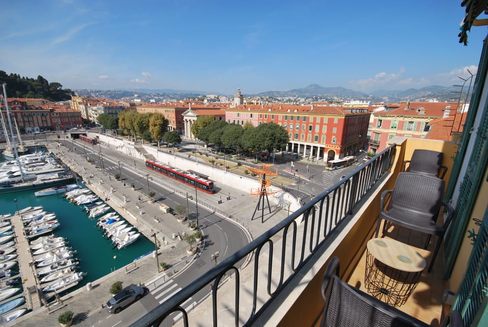 Tram from the airport to the port takes 30 minutes