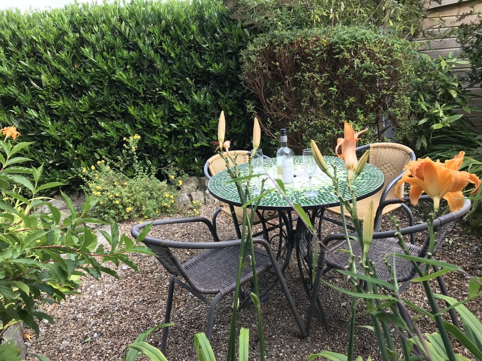 Quiet area to enjoy a glass of wine.