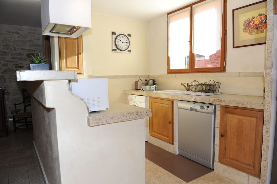 Equipped kitchen