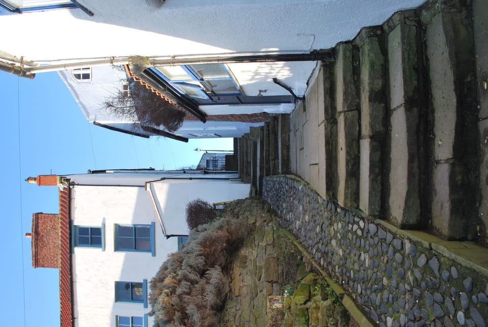 Mount Pleasant, Staithes. Just a minutes walk down to the beach
