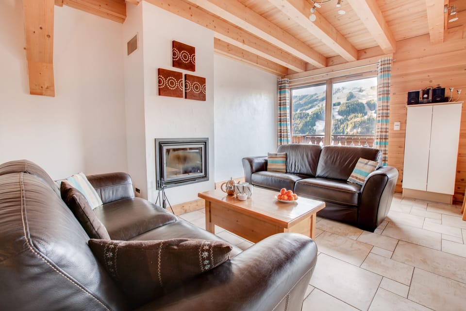 lounge and fire area