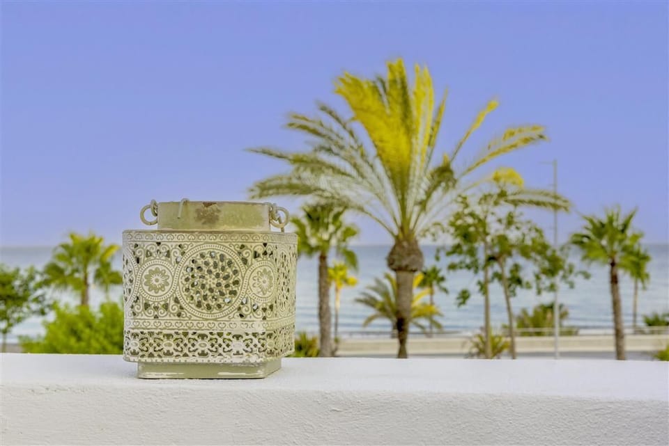 Beautiful sea views from this fantastic property