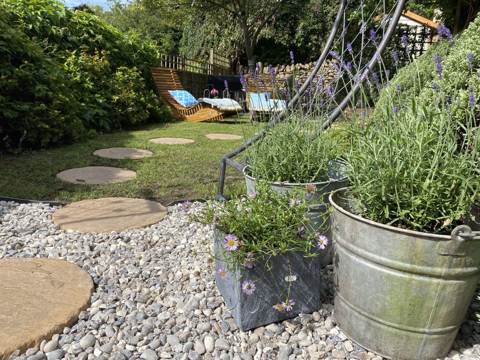 garden relaxation time 