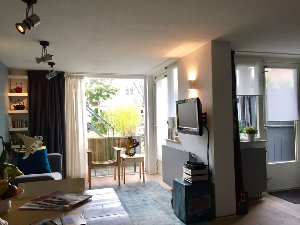 There is cable tv ( channel list is available) with a tv arm attache