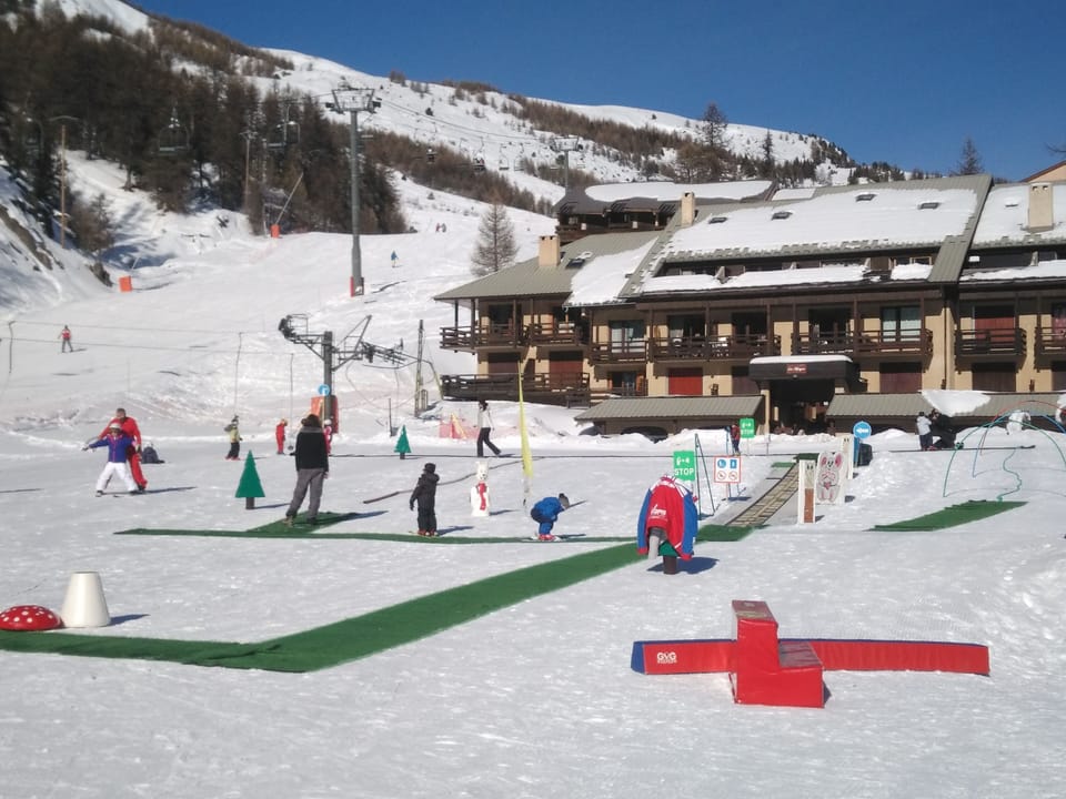 Snow and ski sports