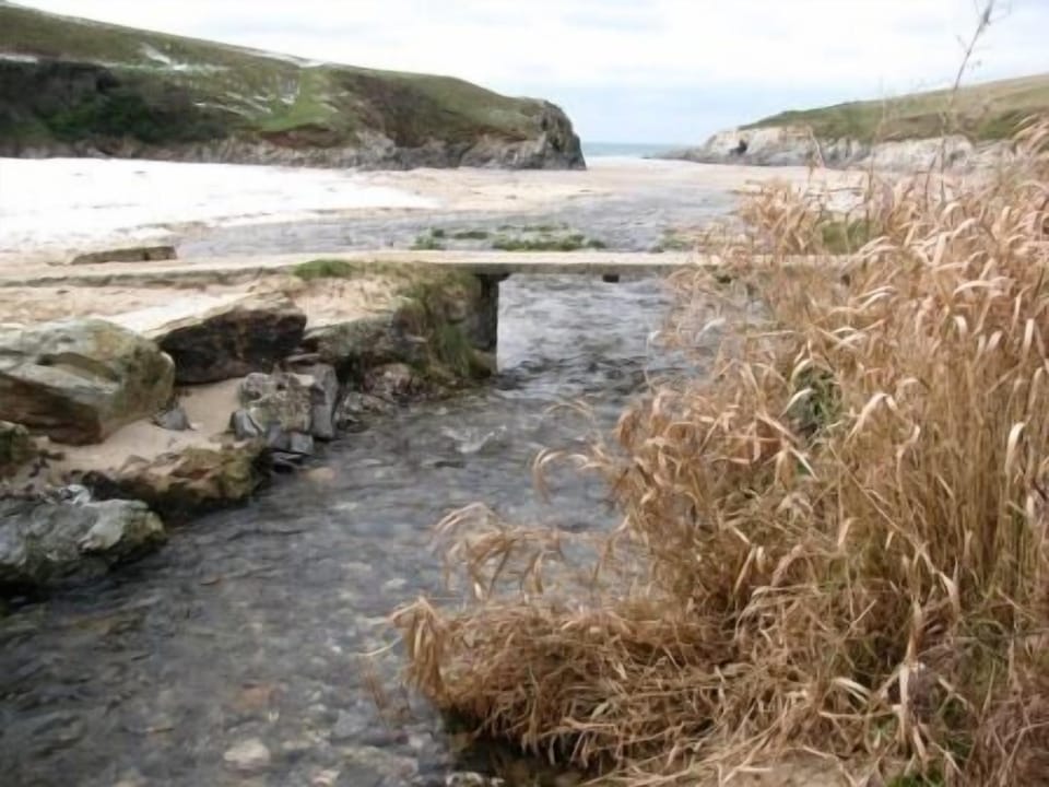 Coast Path to Polly Joke Beach - no crowds