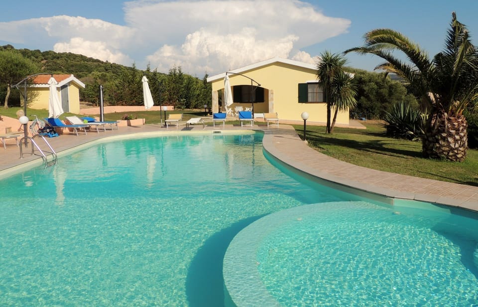 Outside view
