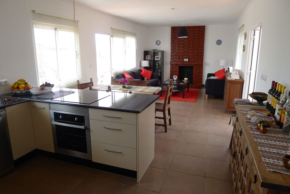 Kitchen lounge