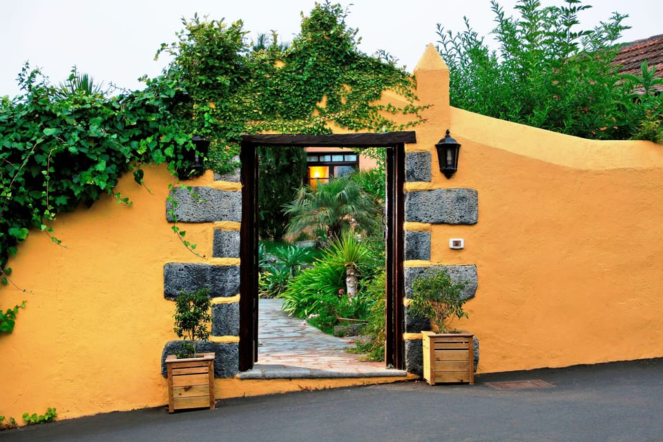 Rural Las Llanadas entry