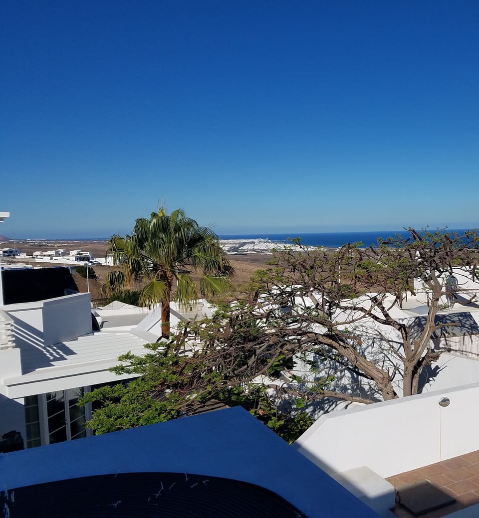 NO 2 Bedroom Balcony View to the Sea