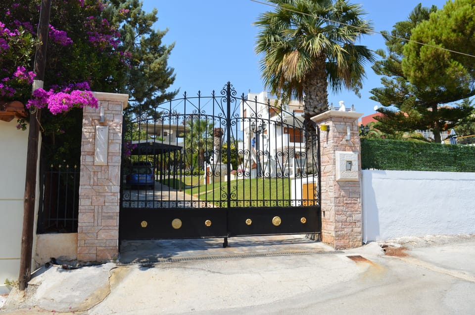 House gate