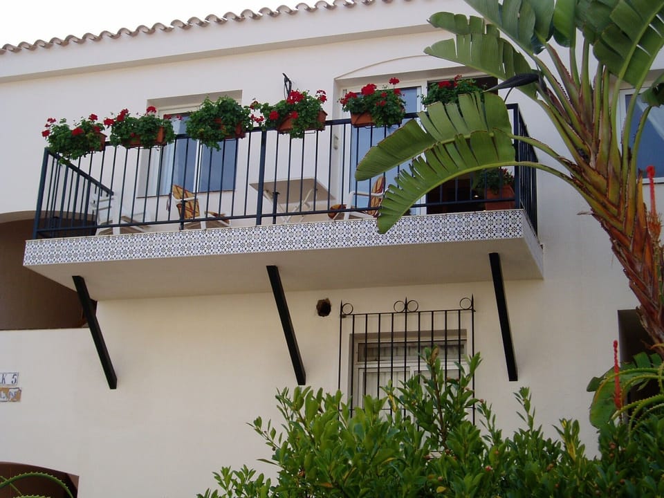 The balcony from ground infront