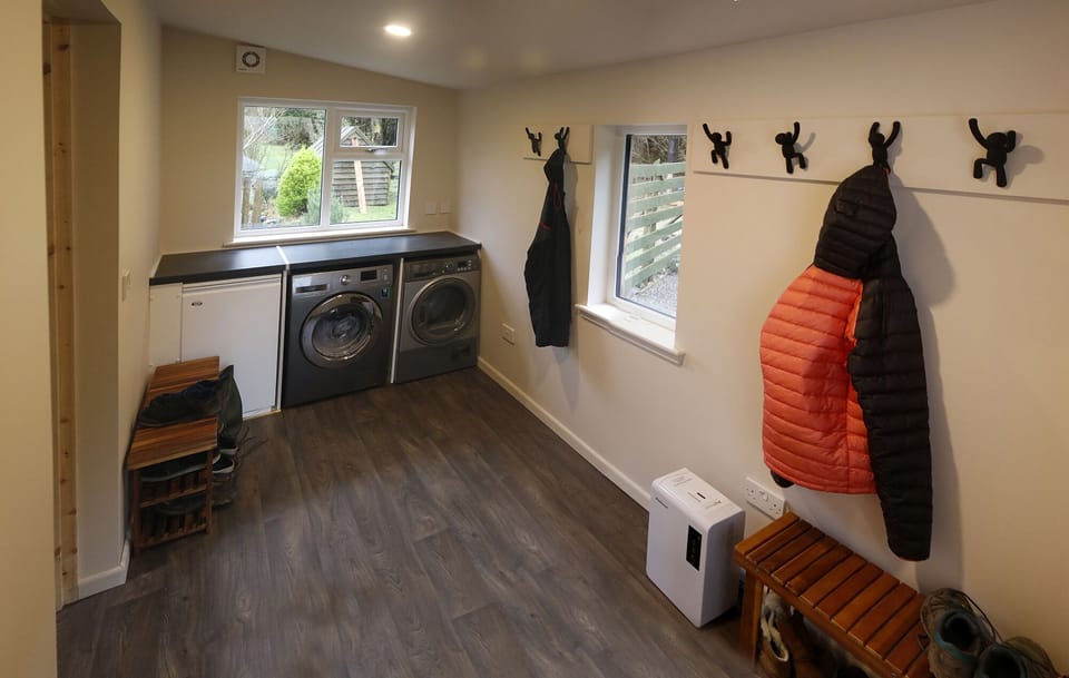 Cloak/utility room
