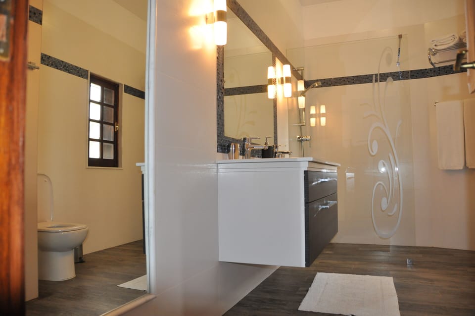 bathroom 2 ground floor