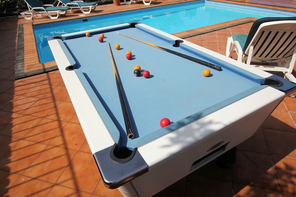 American style pool table