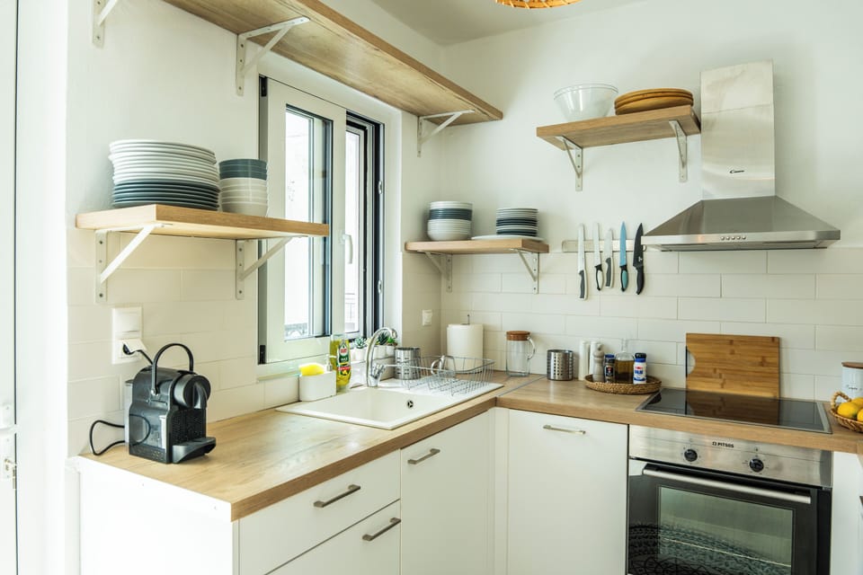 Features a fully equipped kitchen for culinary wonders. 