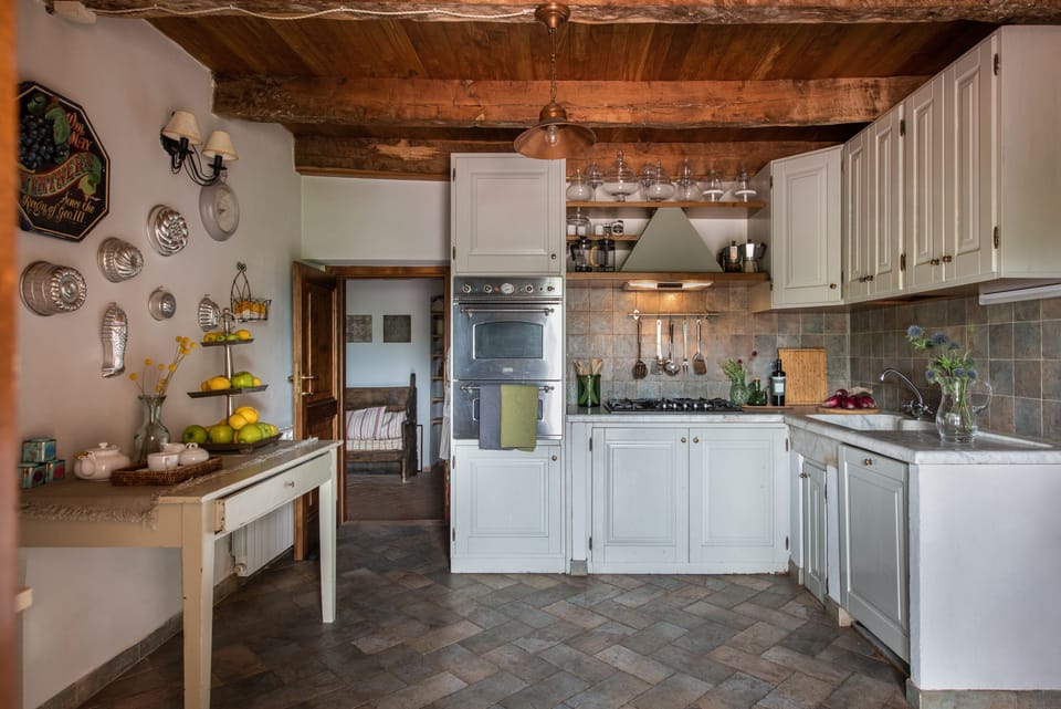 The kitchen
